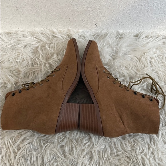 LULUS Montie Brown Suede Lace-Up Ankle Boots Booties 
Size 7 NEW - Picture 7 of 12